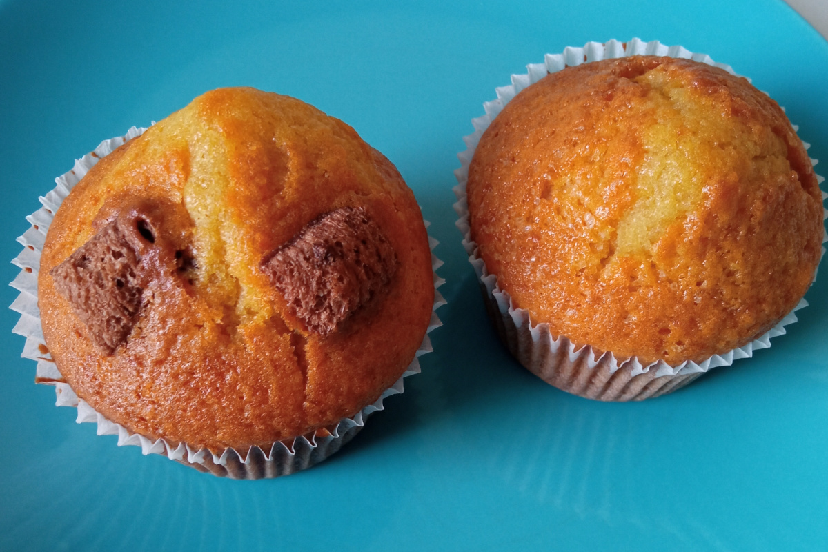 Vanilla Muffins Recipe: Quick, Easy, Soft, Fluffy, and Irresistible