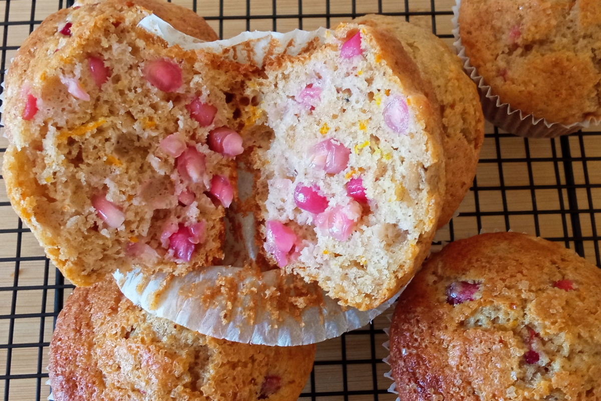 Pomegranate Muffins Recipe – Sweet, Juicy, and Irresistible