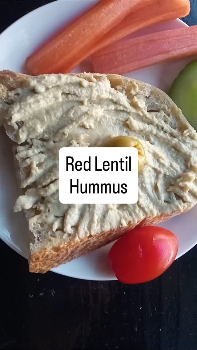 Creamy, flavorful, and packed with plant-based protein—this red lentil hummus is a must-try! Full recipe on my blog (link in bio).
#redlentilhummus #redlentils #hummusrecipe #doughandknow