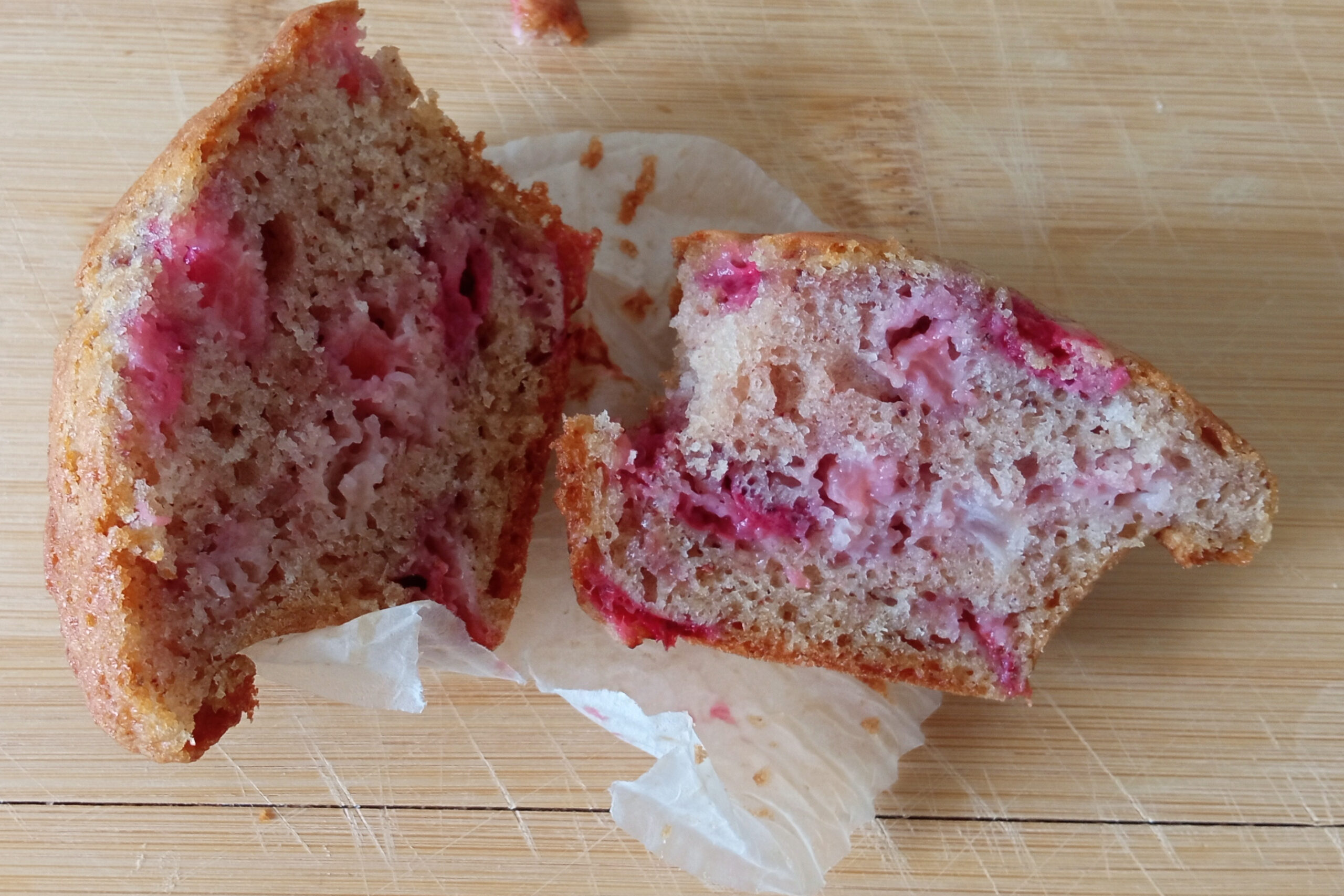 Strawberry Yogurt Muffins – A Simple and Delicious Recipe
