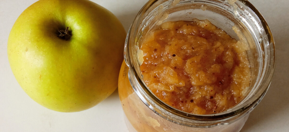 Homemade Applesauce Recipe: How I Make Mine