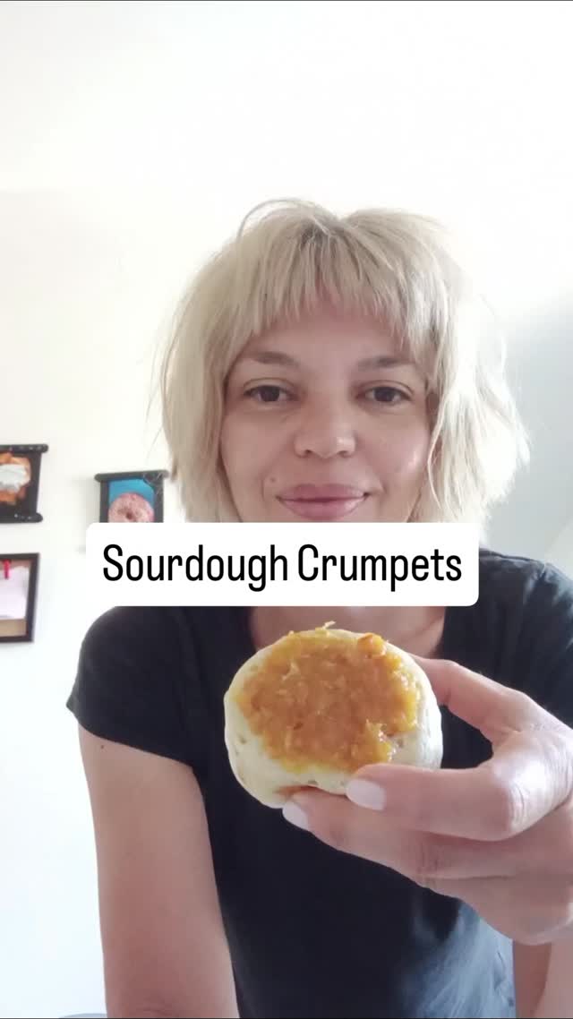 Making crumpets is one of my favorite ways to use leftover sourdough discard, along with pancakes! Light, bubbly, and perfect with sweet or savory toppings. Full recipe on my blog — link in bio.

#sourdoughcrumpets #sourdoughdiscard #sourdoughdiscardrecipe #crumpets #doughandknow
